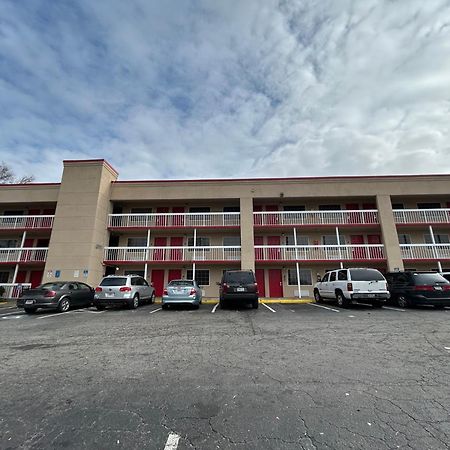 Live In Lodge Gainesville Exterior photo